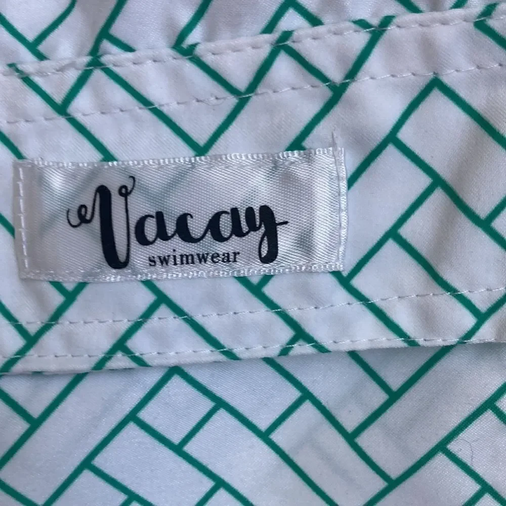 Vacay Swimwear Bonito Print Mens Large EUC
